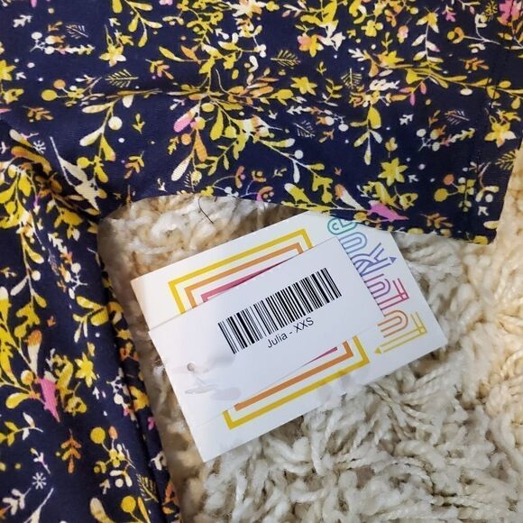 LULAROE Julia Dress    - Picture 4 of 6